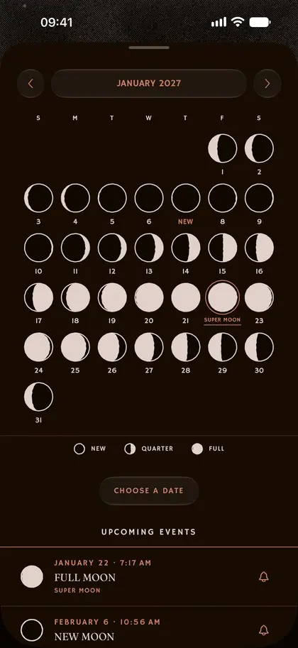 Plenilune’s calendar, open over the Moon screen: a whole month, with the moon’s phase for every night.